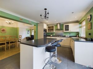 Photo 8- click for photo gallery